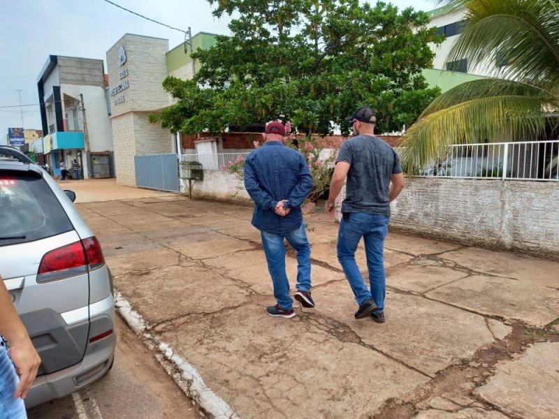 Homem é preso acusado de torturar esposa por quase 20 anos em Rolim de