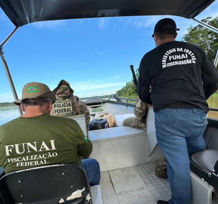 Pf Retira Invasores Da Terra Ind Gena Paca S Novas Em Ro Um Foi Preso