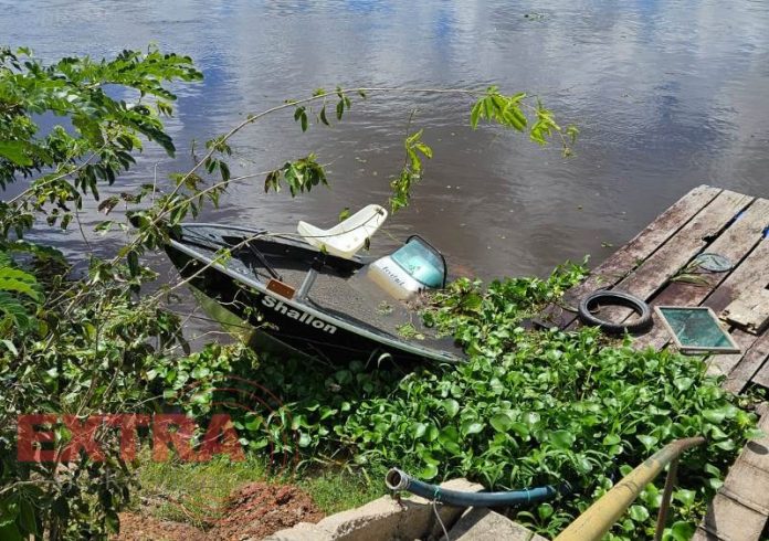 VÍDEO homem desaparece no rio Guaporé após acidente de barco mulher é