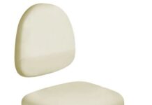 Cadeira com espuma injetada: o conforto ideal para igrejas com qualidade e durabilidade