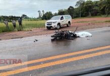 Motociclista de 18 anos morre em colisão frontal com picape na BR-364, próximo a Pimenta Bueno