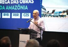 Confúcio Moura acompanha ministro na entrega de sete aeroportos na Amazônia