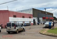 Câmera de segurança flagra colisão de veículos em Vilhena