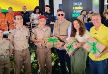 Deputado Luizinho Goebel participa da abertura oficial do ano letivo em Vilhena