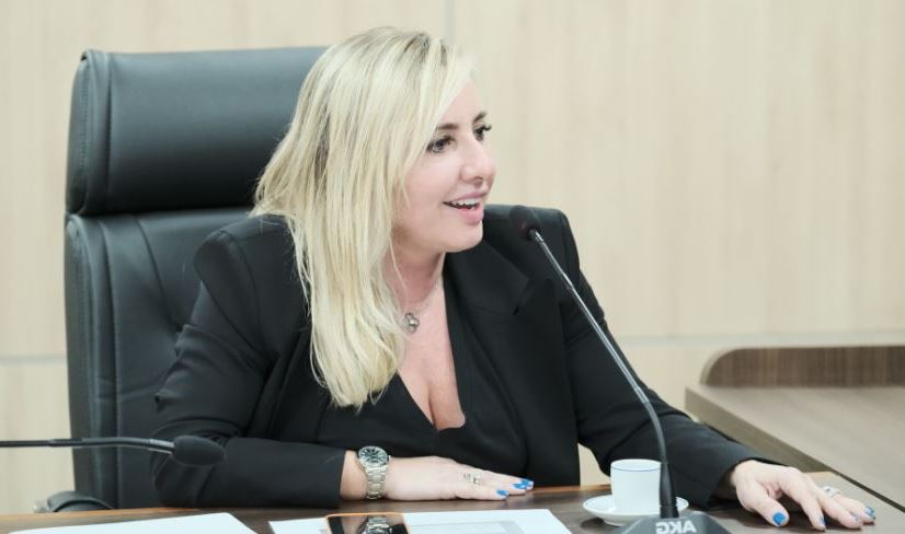 Ieda Chaves aciona autoridades após vídeo de maus-tratos a cachorro em Porto Velho