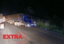 VÍDEO: Caminhoneiro de Cerejeiras fica ferido após colisão na BR-364, em Candeias do Jamari