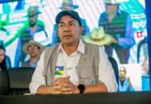 Eyder Brasil vota favorável ao reajuste dos servidores da EMATER durante sessão na Rondônia Rural Show