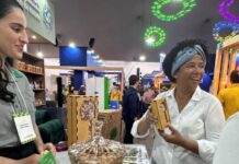 Sílvia Cristina visita estandes e conversa com expositores na Rondônia Rural Show Internacional