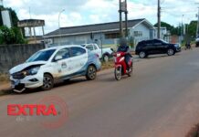 Carro da Semas se envolve em acidente com picape em Cerejeiras