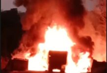 VÍDEOS: Carretas pegam fogo após colisão na BR-174 próximo a Vilhena; rodovia está interditada