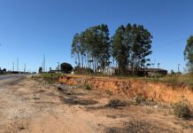 Erosão avança e coloca em risco tráfego na BR-364 em Vilhena