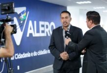 Eyder Brasil homenageia cerca de 400 jornalistas com voto de louvor