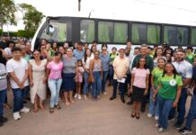 JAIME BAGATTOLI: Senador entrega ônibus universitário para atender moradores de Monte Negro