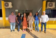 Ieda Chaves confere reforma concluída de quadra esportiva em escola agrícola de Cerejeiras