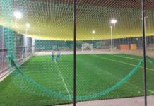 Ezequiel Neiva celebra início da instalação de grama sintética nos campos society de Vilhena