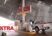 VÍDEOS: Temporal derruba cobertura de posto de combustível em Comodoro – MT
