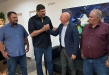 Deputado Ezequiel Neiva anuncia liberação de R$ 610 mil para aquisição de micro-ônibus da saúde em Cabixi