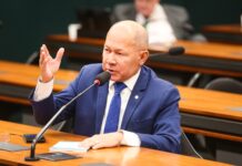 Comissão aprova projeto de lei do deputado Coronel Chrisóstomo que criminaliza “sextorsão”