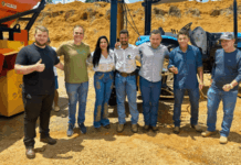 Deputada federal Cristiane Lopes entrega implementos agrícolas para produtores rurais de Vale do Anari