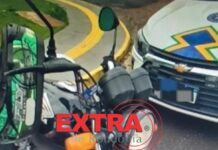Motociclista fica ferido em colisão com carro no centro de Vilhena