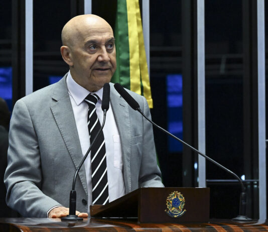 Confúcio Moura faz apelo contundente sobre a violência contra as mulheres em pronunciamento no Senado