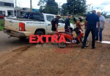 Acidente entre carro oficial do prefeito e motocicleta deixa mulher ferida em Colorado