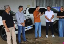 Educação de Vilhena recebe novas picapes para reforçar atendimento logístico