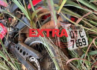 Motocicleta com registro de roubo é encontrada em área de matagal em Vilhena