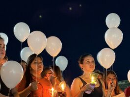 Comunidade acadêmica presta homenagem à professora Juliana Santiago em ato de união e solidariedade