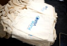 Projeto Plena Visão emenda do deputado Maurício Carvalho realiza entrega de mil óculos na segunda etapa