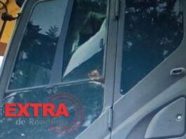 Escavadeira da Secretaria de Obras é alvo de vandalismo em travessão rural de Corumbiara