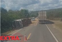 VÍDEO: acidente com carreta na BR-364, próximo a Vilhena, pode ter deixado motorista morto