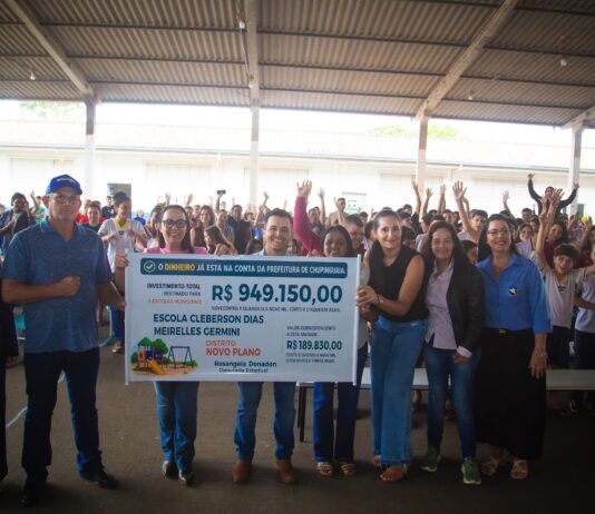 TÁ NA CONTA: Rosangela Donadon visita escola de Novo Plano e anuncia quase R$ 1 milhão para playgrounds em Chupinguaia