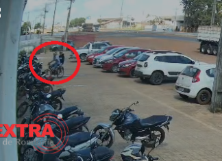Câmeras de segurança flagram dupla tentando furtar motocicleta em Vilhena