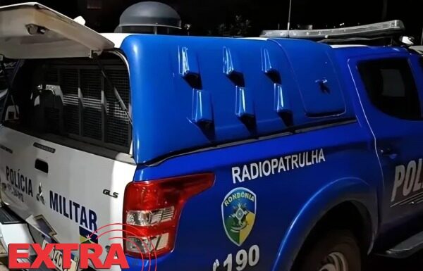Suspeito de tráfico foge pela contramão, destrói celular e acaba preso após bater moto em carro em Vilhena