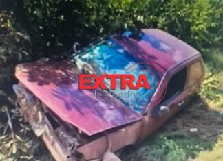 Carro capota na Linha 05 e deixa dois feridos na zona rural de Cerejeiras