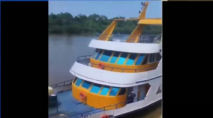 VÍDEO: Homem é encontrado morto dentro de embarcação em Pimenteiras do Oeste