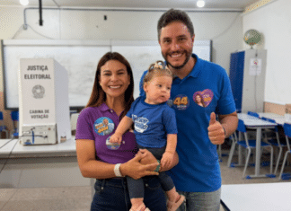 Mariana Carvalho vota acompanhada da família em Porto Velho
