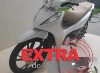 Motocicleta com chave na ignição é furtada no estacionamento de shopping em Vilhena