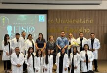 Cerimônia do Jaleco marca início da trajetória de acadêmicos de Fisioterapia da FIMCA