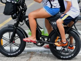 MP alerta para riscos e recomenda medidas de segurança para bicicletas elétricas com uso de capacete em cidade de RO